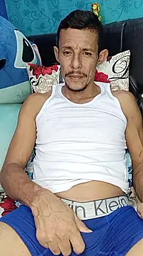 juanmaur22 online show from 03/01/26, 04:29