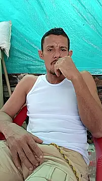 juanmaur22 online show from 02/27/26, 05:35