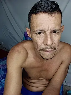 juanmaur22 online show from 02/09/26, 02:26