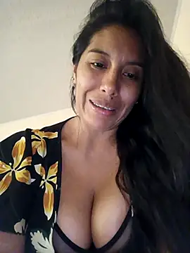 LizaLorini online show from 04/25/26, 05:43