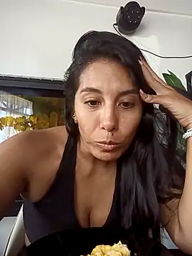 LizaLorini online show from 04/04/26, 04:57