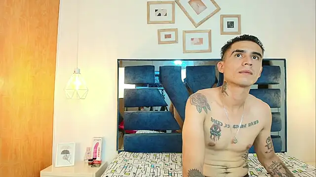 Snapshot of Irina_and_Max chatting on 02/05/26, 07:32 Irina and Max online show from 02/05/26, 07:32