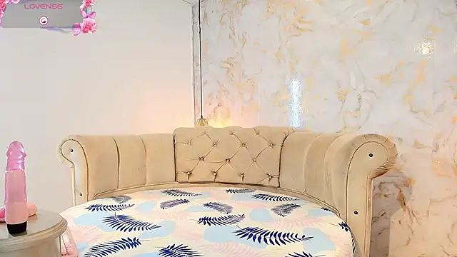 Snapshot of tifanibrown chatting on 02/09/26, 01:20 tifanibrown online show from 02/09/26, 01:20