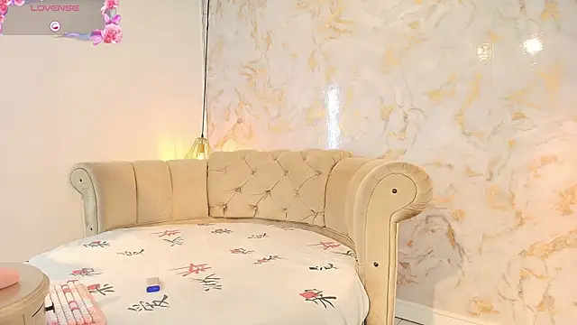 Snapshot of tifanibrown chatting on 02/05/26, 01:18 tifanibrown online show from 02/05/26, 01:18