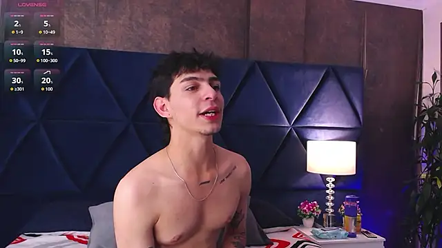 Logan Woods online show from 02/20/26, 08:33