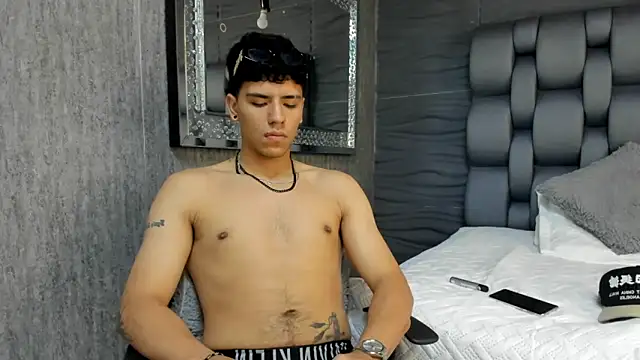 Tobias Vega online show from 04/09/26, 03:51