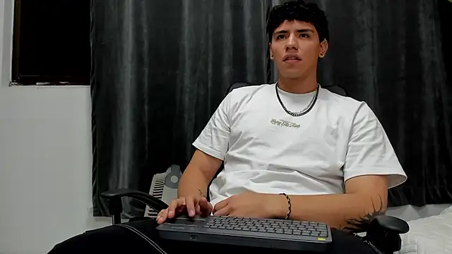 Tobias Vega online show from 03/01/26, 09:20