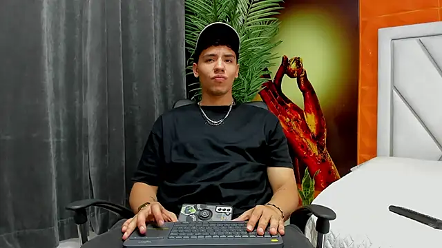 Tobias Vega online show from 03/27/26, 11:38