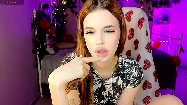 Snapshot of Anna_Lumina chatting on 02/16/26, 12:42 Anna Lumina online show from 02/16/26, 12:42