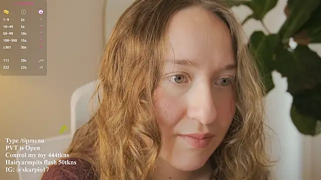 Snapshot of Scarlett_NoirMuse chatting on 04/19/26, 03:13 Scarlett NoirMuse online show from 04/19/26, 03:13