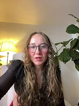 Scarlett NoirMuse online show from 04/11/26, 06:55