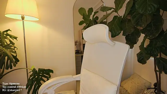 Snapshot of Scarlett_NoirMuse chatting on 02/13/26, 07:25 Scarlett NoirMuse online show from 02/13/26, 07:25