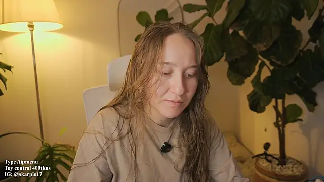 Scarlett NoirMuse online show from 03/22/26, 08:21