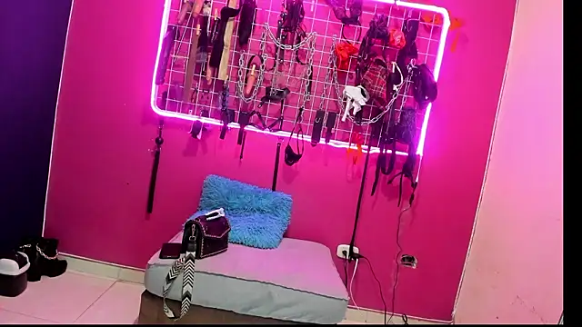 Slave Melany bdsm online show from 03/18/26, 01:02