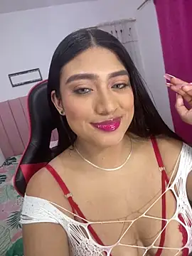 GabrielaZuluaga online show from 03/06/26, 09:37