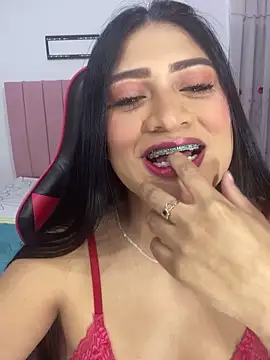 GabrielaZuluaga online show from 02/13/26, 06:24