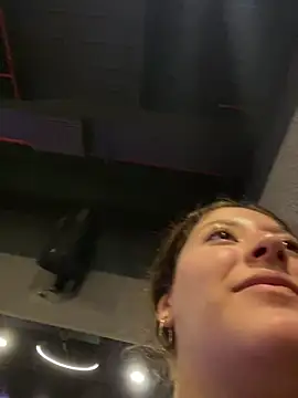 lizzy luminair online show from 02/04/26, 02:12