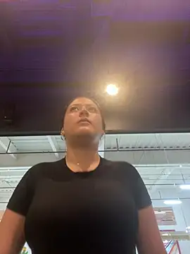 lizzy luminair online show from 02/06/26, 03:41