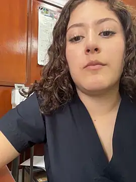 lizzy luminair online show from 02/17/26, 07:00