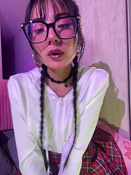  Lucycherry online show from 03/19/26, 06:57