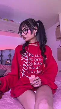  Lucycherry online show from 02/18/26, 06:11