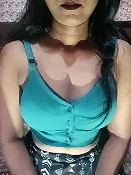 Snapshot of Ayesha_Khan1 chatting on 04/15/26, 12:10 Ayesha Khan1 online show from 04/15/26, 12:10