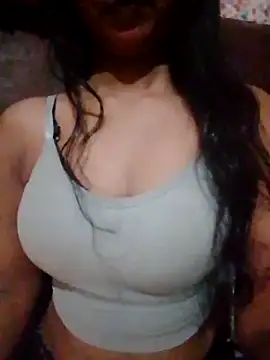 Ayesha Khan1 online show from 02/10/26, 04:17