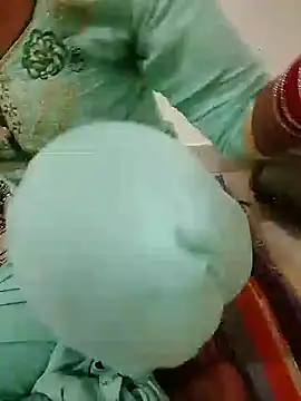 Ayesha Khan1 online show from 02/28/26, 07:52