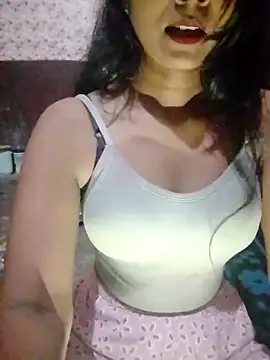 Snapshot of Ayesha_Khan1 chatting on 04/12/26, 11:35 Ayesha Khan1 online show from 04/12/26, 11:35