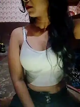 Snapshot of Ayesha_Khan1 chatting on 04/08/26, 04:36 Ayesha Khan1 online show from 04/08/26, 04:36