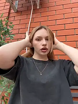 DayaFoxy online show from 03/19/26, 01:11