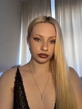 DayaFoxy online show from 04/30/26, 01:07