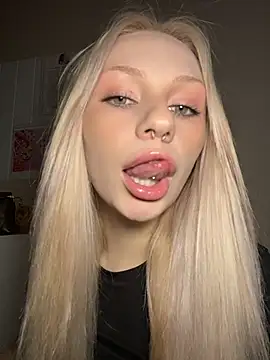 DayaFoxy online show from 04/10/26, 01:07