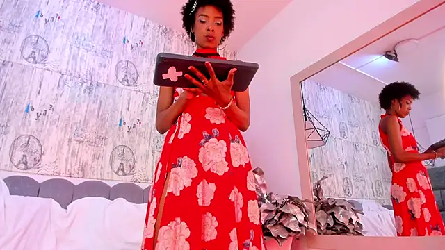 Afrodita Greenn online show from 04/02/26, 05:03