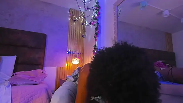 Snapshot of Afrodita_Greenn chatting on 06/12/26, 04:43 Afrodita Greenn online show from 06/12/26, 04:43