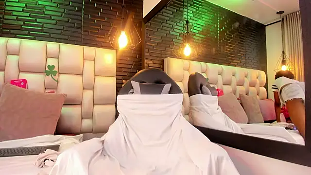 Afrodita Greenn online show from 03/22/26, 07:26