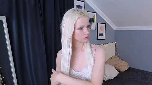 Naomi Demio online show from 03/15/26, 12:12