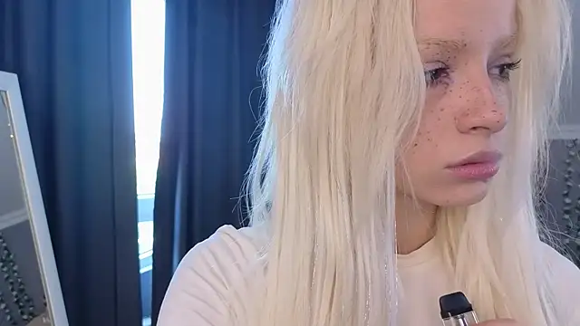 Naomi Demio online show from 05/09/26, 12:30
