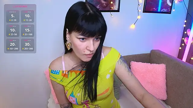 Agata  Moore online show from 03/10/26, 02:15