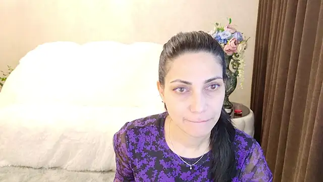 LovelyBeatrice online show from 02/16/26, 06:12