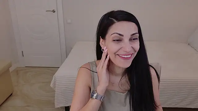 LovelyBeatrice online show from 03/12/26, 11:03