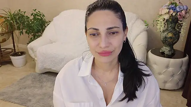 LovelyBeatrice online show from 03/23/26, 10:15