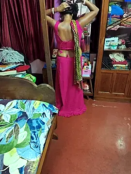 Little-Roshni online show from 04/18/26, 07:18