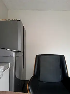 Barbieee1301 online show from 01/19/26, 08:40