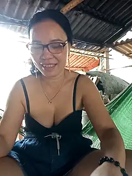 Nuna 689 online show from 04/15/26, 04:29