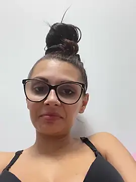 HiddendesireXO01 online show from 03/03/26, 12:01