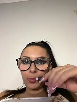 HiddendesireXO01 online show from 02/20/26, 09:55