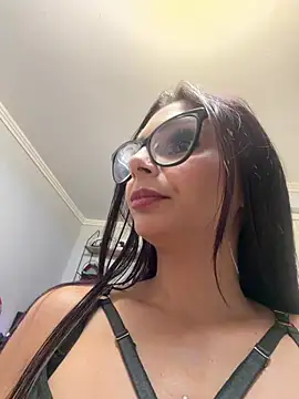 Snapshot of HiddendesireXO01 chatting on 07/01/26, 07:14 HiddendesireXO01 online show from 07/01/26, 07:14