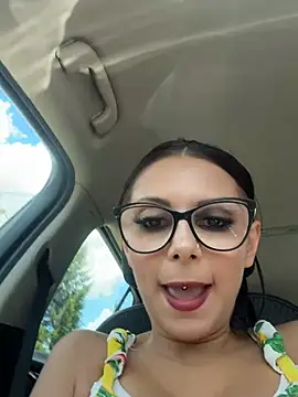 Snapshot of HiddendesireXO01 chatting on 06/07/26, 10:20 HiddendesireXO01 online show from 06/07/26, 10:20