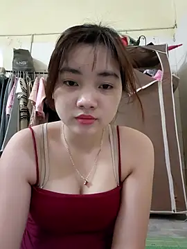 Pinks cool online show from 04/22/26, 02:35